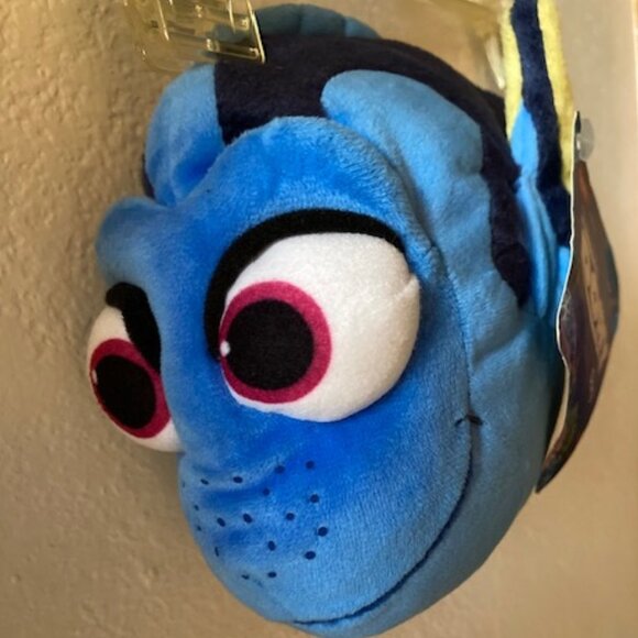 DISNEY "PIXAR" FINDING DORY DISNEY PARKS STUFFED ANIMAL BLUE PLUSH SOFT NOS NWT - Picture 2 of 8